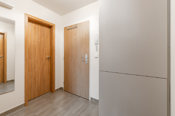 Prodej bytu 3+kk v osobním vlastnictví 62 m², Praha 10 - Uhříněves