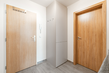 Prodej bytu 3+kk v osobním vlastnictví 62 m², Praha 10 - Uhříněves