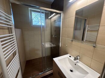 Pronájem bytu 3+kk v osobním vlastnictví 76 m², Hrušky