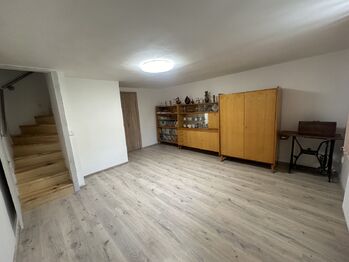 Pronájem bytu 3+kk v osobním vlastnictví 76 m², Hrušky