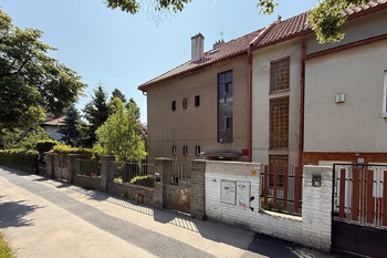 Prodej domu 250 m², Praha 10 - Strašnice