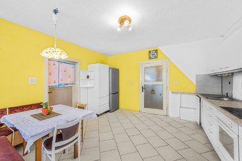 Prodej domu 146 m², Zvěrkovice