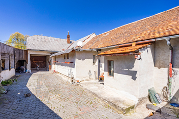 Prodej domu 146 m², Zvěrkovice