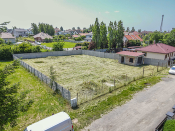 Prodej pozemku 1043 m², Křenice