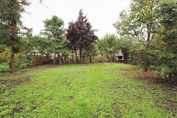 Zahrada - Prodej bytu 1+1 v osobním vlastnictví 48 m², Praha 4 - Podolí