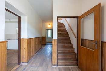 Prodej domu 380 m², Pozděchov