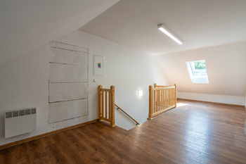 Prodej domu 380 m², Pozděchov