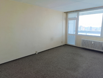 pokoj 1 - Prodej bytu 3+1 v osobním vlastnictví 63 m², Litvínov