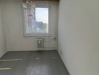 pokoj 2 - Prodej bytu 3+1 v osobním vlastnictví 63 m², Litvínov