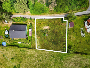 Prodej pozemku 845 m², Drevníky