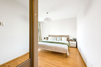 Pronájem bytu 2+kk v osobním vlastnictví 70 m², Praha 3 - Žižkov