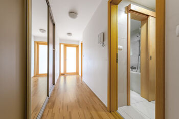 Pronájem bytu 2+kk v osobním vlastnictví 70 m², Praha 3 - Žižkov