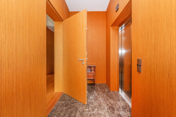 Prodej bytu 5+kk v osobním vlastnictví 176 m², Praha 4 - Braník