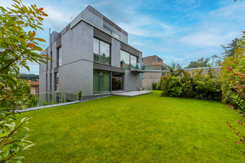 Prodej bytu 5+kk v osobním vlastnictví 176 m², Praha 4 - Braník