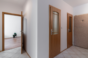 koupelna a toaleta zvlášť - Prodej bytu 3+kk v družstevním vlastnictví 65 m², Praha 4 - Modřany