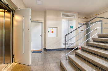 Pronájem bytu 1+kk v osobním vlastnictví 27 m², Praha 8 - Libeň