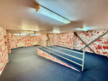 Pronájem obchodních prostor 335 m², Kutná Hora