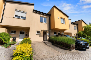 Prodej bytu 3+kk v osobním vlastnictví 94 m², Horoměřice