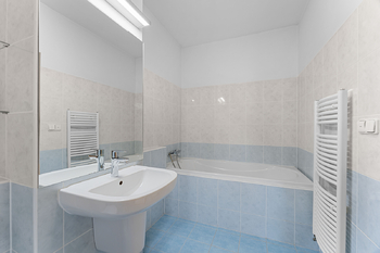 Prodej bytu 3+kk v osobním vlastnictví 94 m², Horoměřice