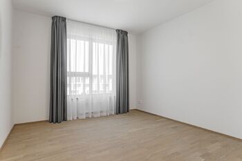 Ložnice. - Pronájem bytu 2+kk v osobním vlastnictví 54 m², Praha 4 - Modřany