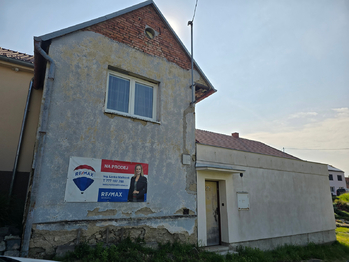 Prodej pozemku 1428 m², Viničné Šumice