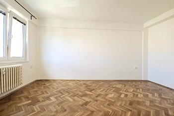 pokoj - Pronájem bytu 1+1 v družstevním vlastnictví 33 m², Praha 9 - Libeň
