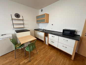 Pronájem bytu 1+kk v osobním vlastnictví 35 m², Černošice