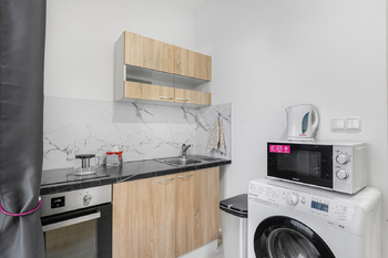 Prodej bytu 1+kk v osobním vlastnictví 23 m², Praha 9 - Vysočany