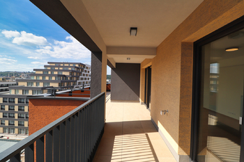 Terasa - Pronájem bytu 2+kk v osobním vlastnictví 62 m², Praha 9 - Hloubětín