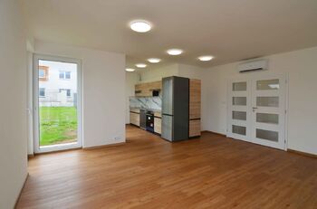 Pronájem bytu 3+1 v osobním vlastnictví 83 m², Úhonice