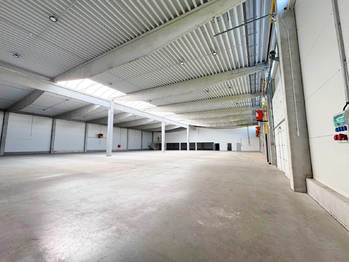 Pronájem skladovacích prostor 2416 m², České Budějovice