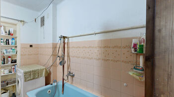 koupelna - Prodej domu 85 m², Kněžice
