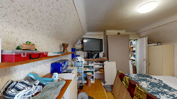 pokoj v podkroví - Prodej domu 85 m², Kněžice