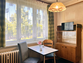 Jídelní kout - Prodej bytu 1+1 v družstevním vlastnictví 38 m², Nejdek