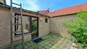 Prodej obchodních prostor 66 m², Borovany