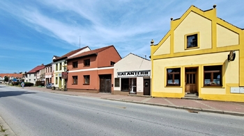 Prodej obchodních prostor 66 m², Borovany