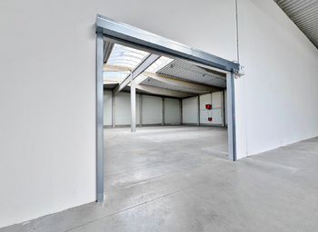 Pronájem skladovacích prostor 827 m², České Budějovice
