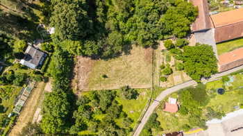 satelitní snímek pozemku - Prodej pozemku 1083 m², Sentice