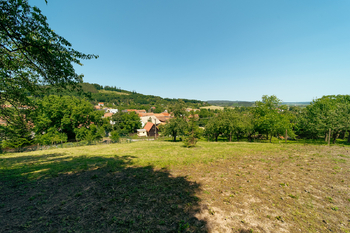 výhled z pozemku foto 1 - Prodej pozemku 1083 m², Sentice