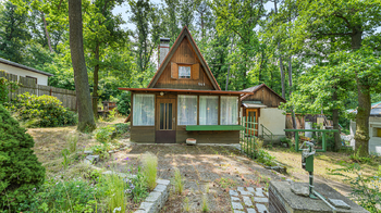 Prodej pozemku 606 m², Zvole