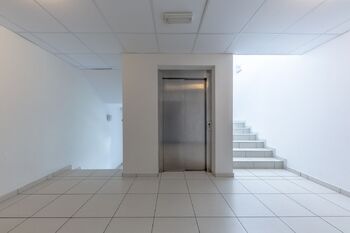 Pronájem bytu 4+kk v osobním vlastnictví 100 m², Praha 10 - Vršovice