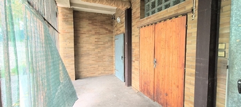Pronájem obchodních prostor 144 m², Praha 8 - Kobylisy