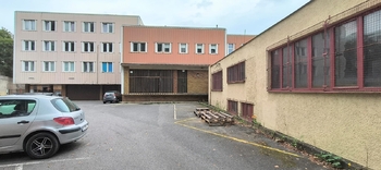 Pronájem obchodních prostor 144 m², Praha 8 - Kobylisy