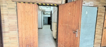 Pronájem obchodních prostor 144 m², Praha 8 - Kobylisy