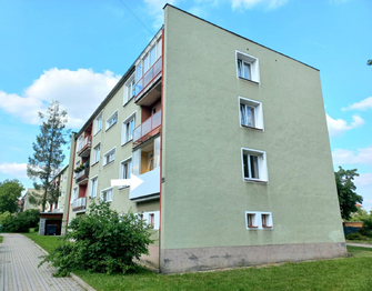 Balkon a okno z ulice. - Pronájem bytu 3+kk v osobním vlastnictví 90 m², Veselí nad Lužnicí