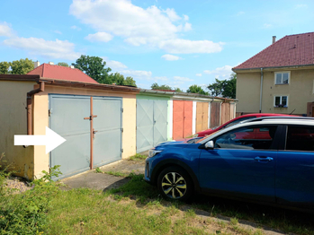 První garáž vlevo. - Pronájem bytu 3+kk v osobním vlastnictví 90 m², Veselí nad Lužnicí