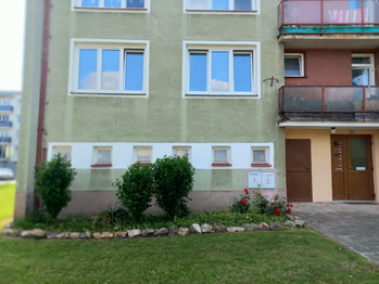 Okna dvou pokojů. - Pronájem bytu 3+kk v osobním vlastnictví 90 m², Veselí nad Lužnicí 