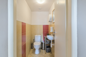Pronájem jiných prostor 12 m², Praha 4 - Nusle