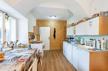 Vnitřní kuchyně - Prodej domu 300 m², Blatná