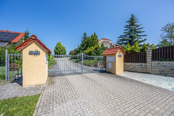 Prodej domu 229 m², Studeněves